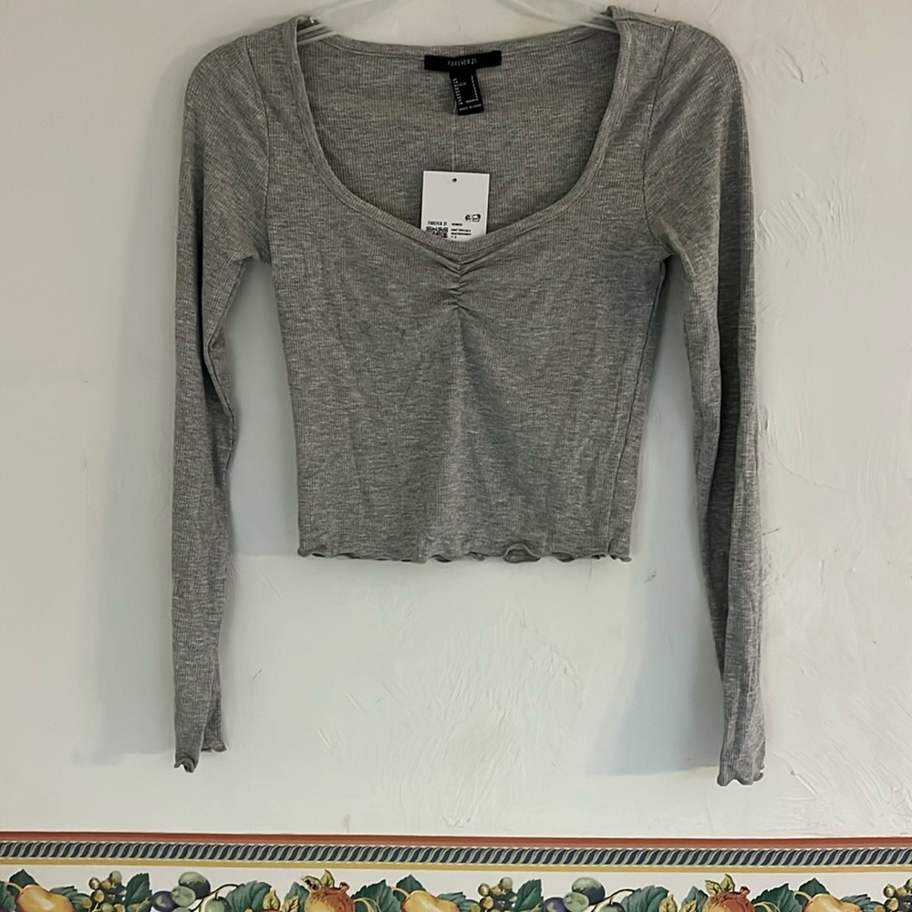 Sale! Forever21 Ruched Lettuce-Edge Ribbed Crop Top, Size S, Gray, NWT
